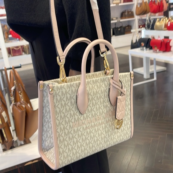 Michael Kors Mirella Small Shopper Top Zip Crossbody BagPowder Blush Logo MK
NWT - Picture 9 of 16